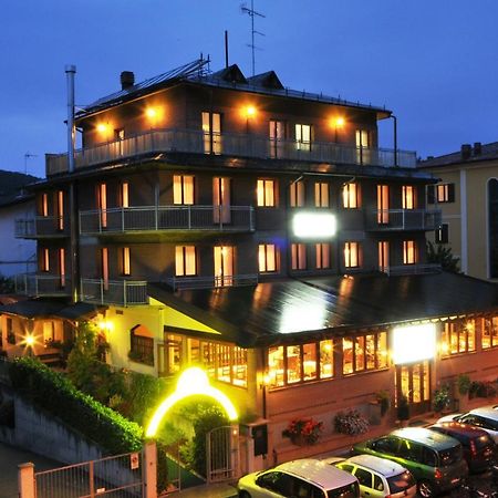 Hotel Ferro Di Cavallo Pavullo nel Frignano Bagian luar foto